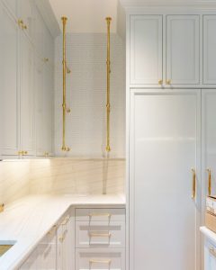 Pictures of mirror gloss cabinet doors
