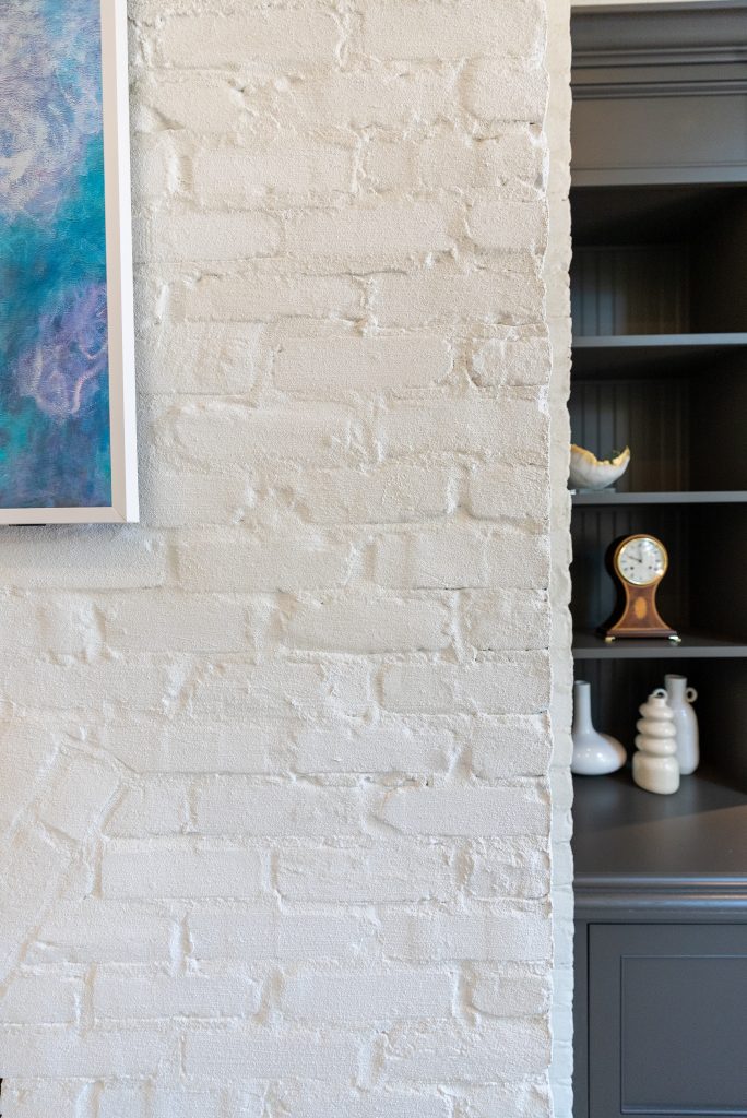 Venetian plaster in benjamin Moore White dove